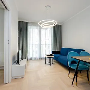 https://wola-luxe-apartment.warsawhotelspoland.com