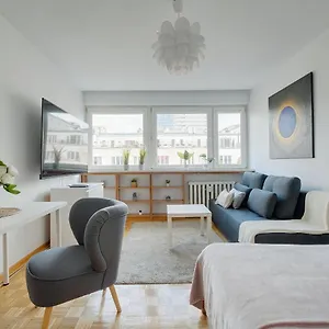 https://2-br-apt-in-heart-of-warsaw-zgoda-9-tv70.warsawhotelspoland.com